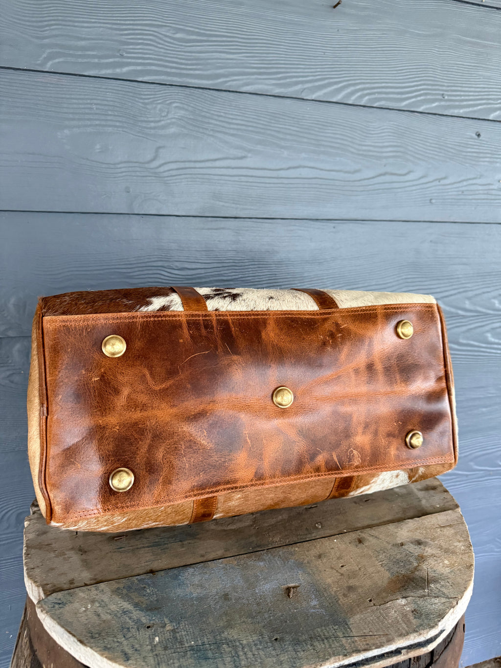 Small Cowhide Overnight Duffel 010