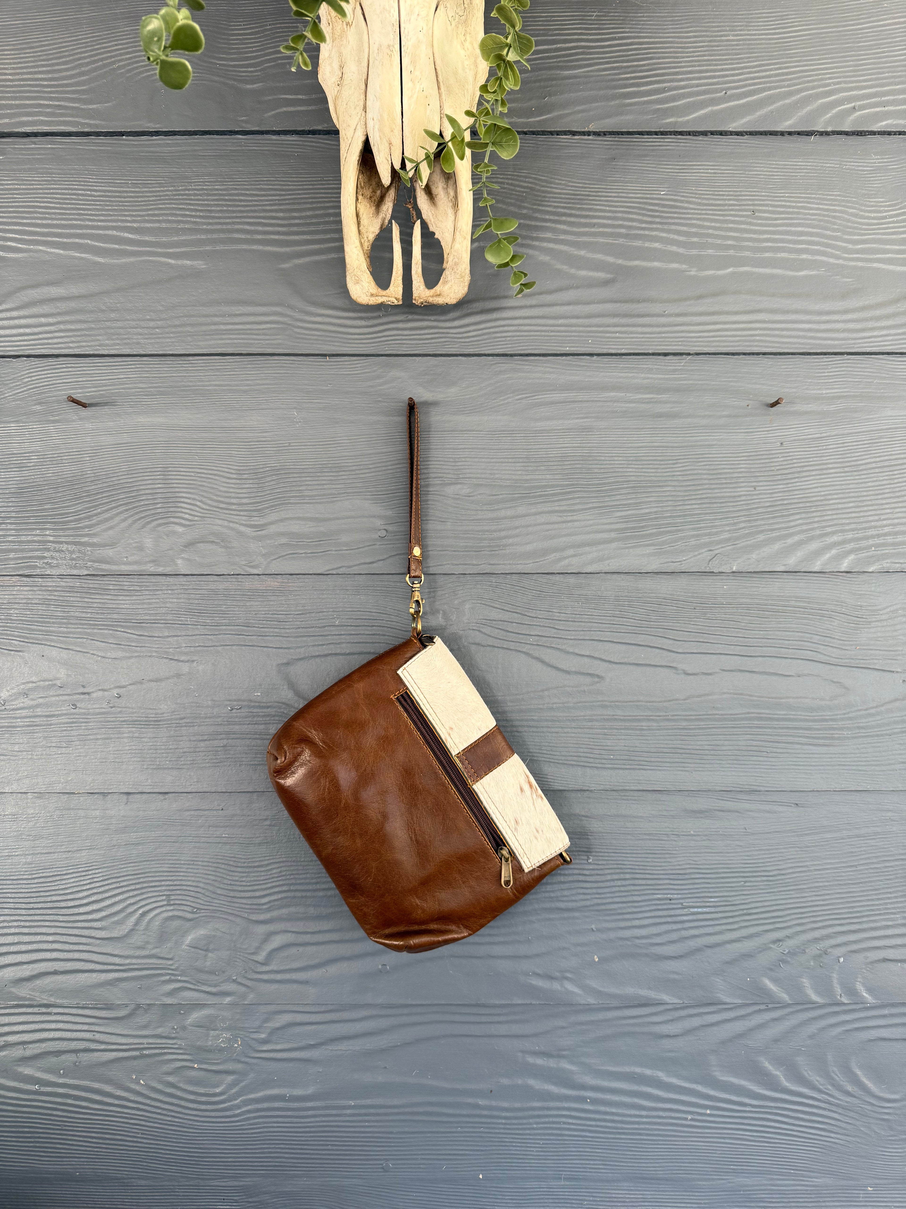 The Harper Crossbody 001
