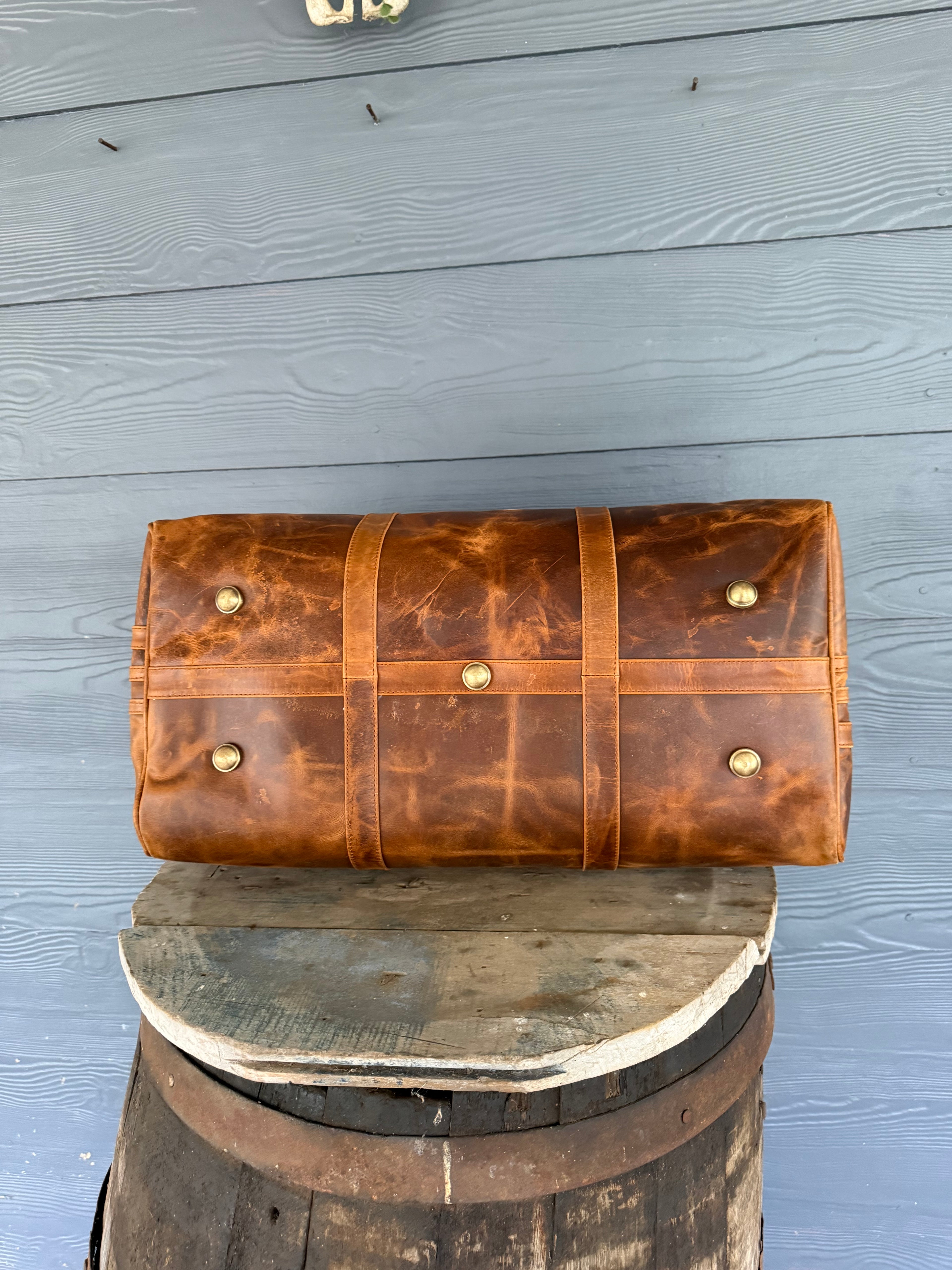 Medium Leather Weekender 012