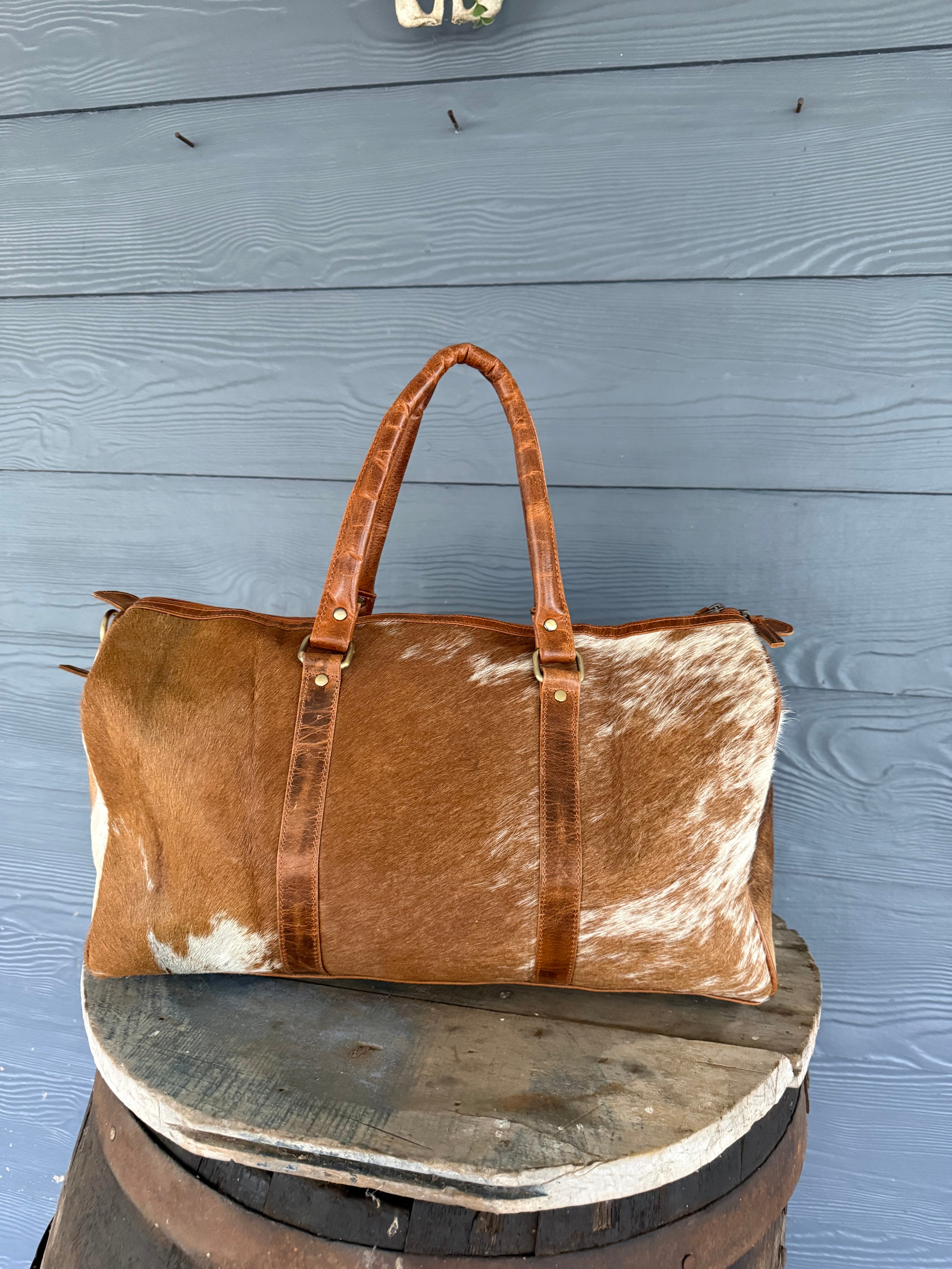 Small Cowhide Overnight Duffel 010