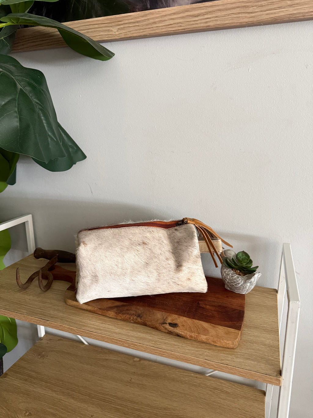 Small Cowhide Toiletries Bag 013
