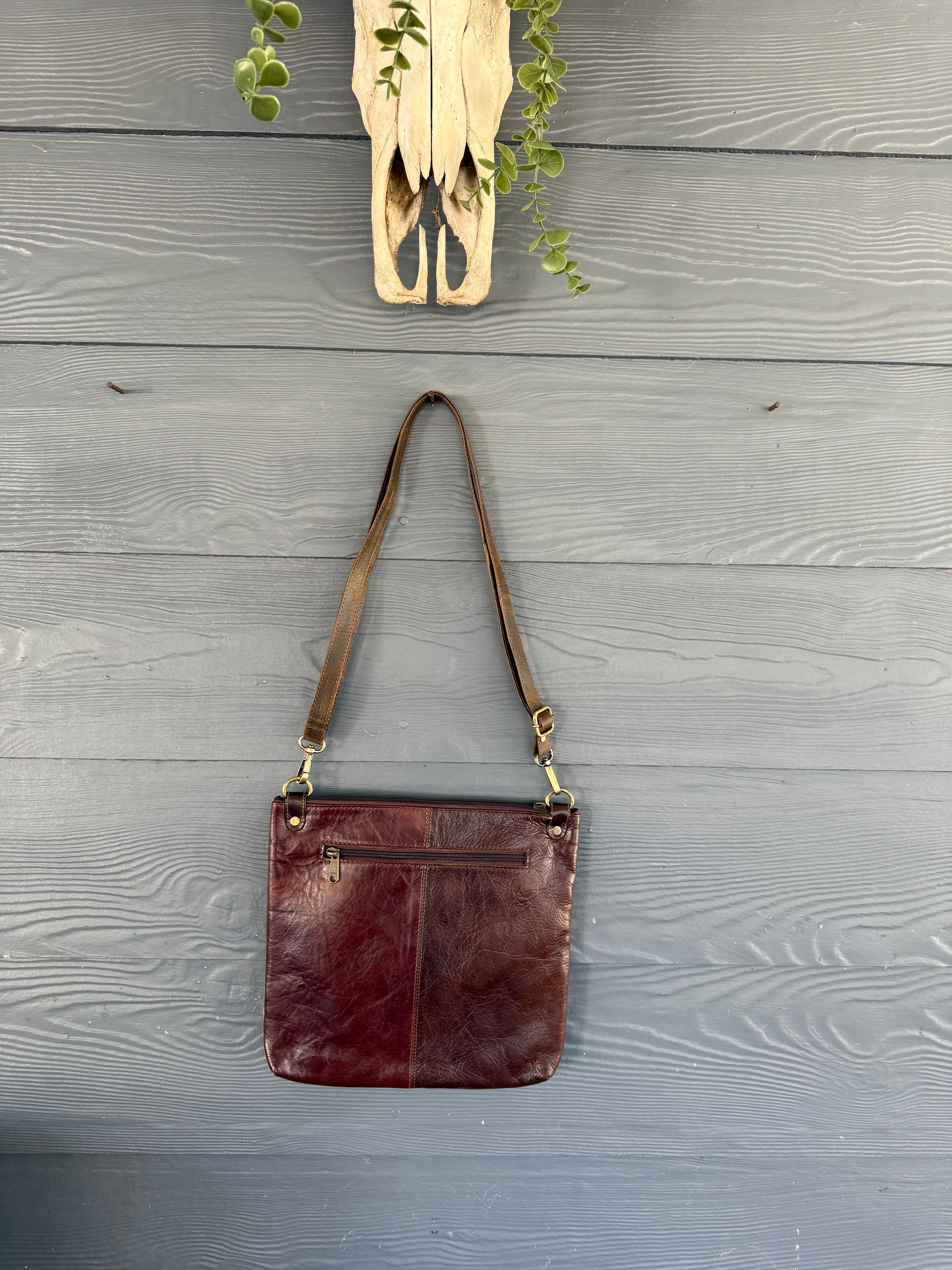 The Willow Crossbody 003
