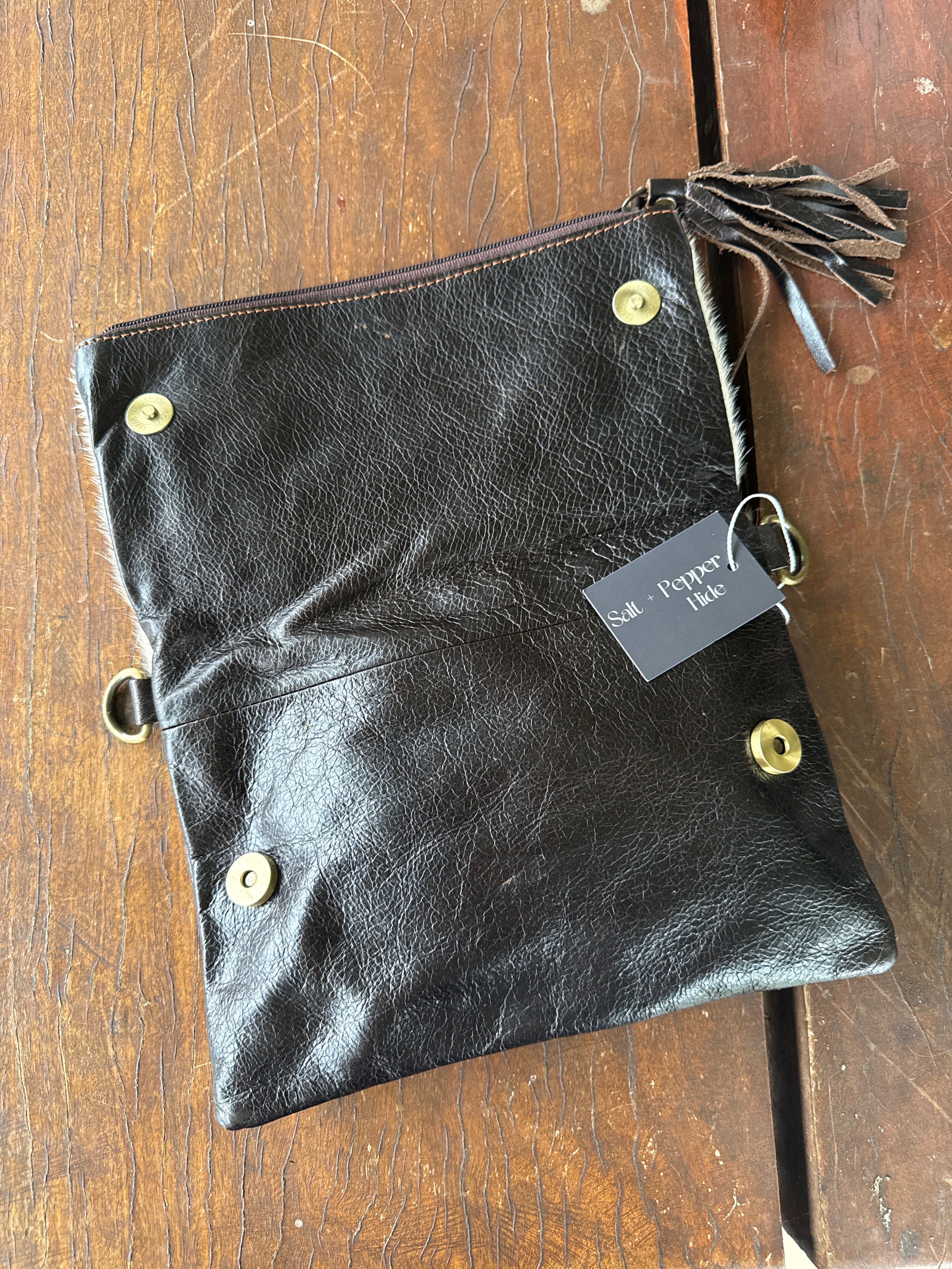 The Charlie Crossbody 046