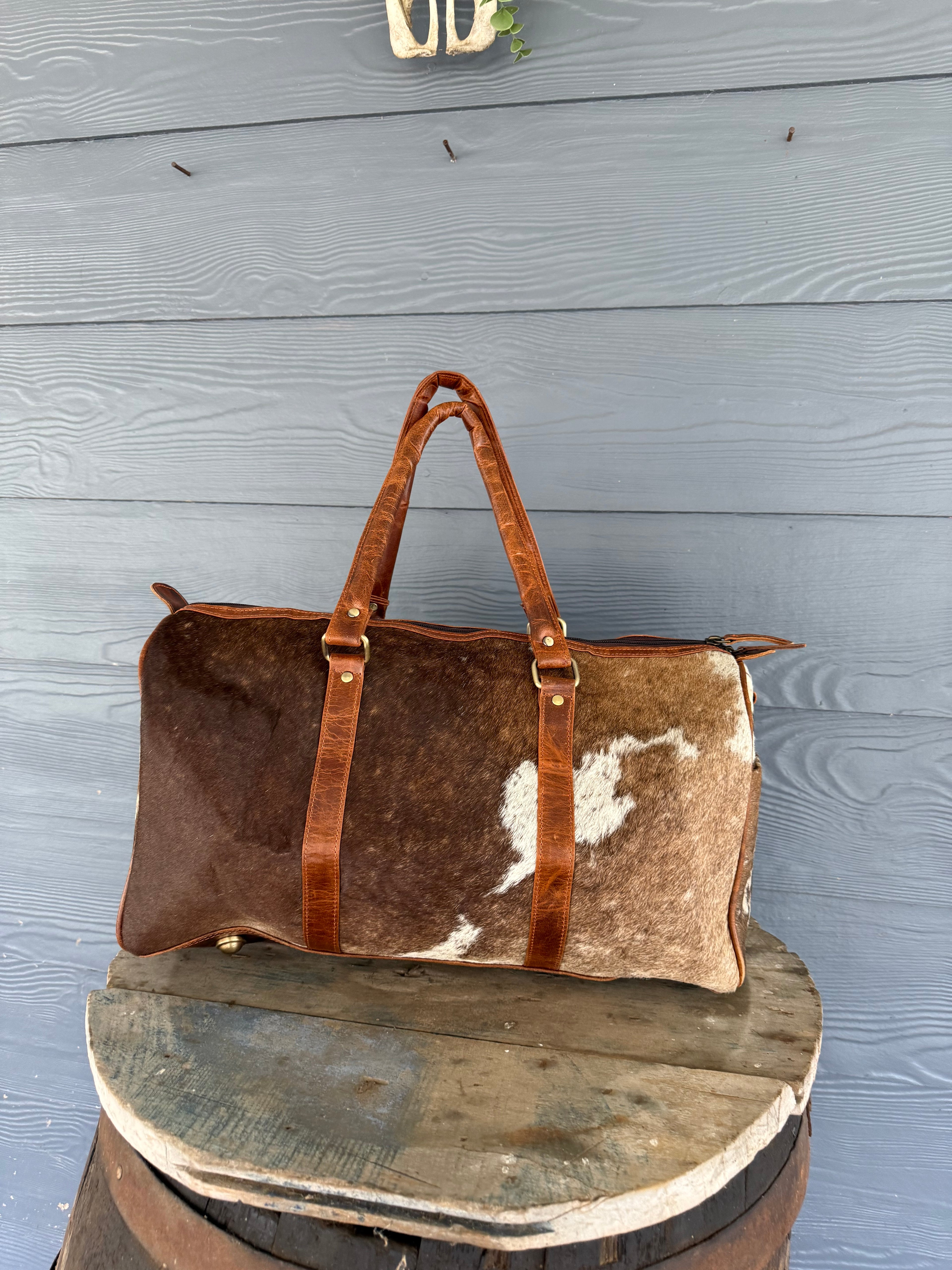 Small Cowhide Overnight Duffle 011