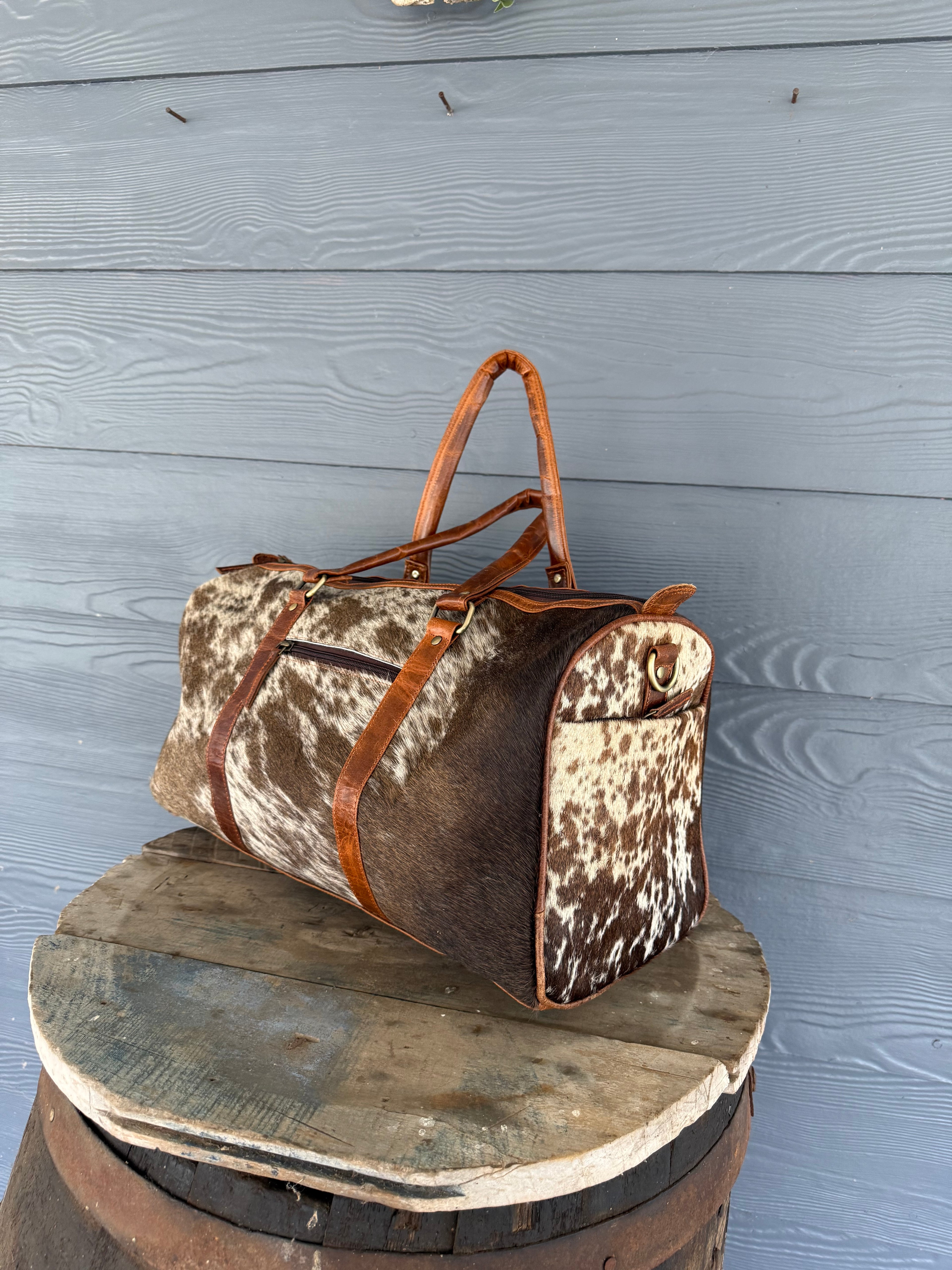Small Cowhide Overnight Duffle 011