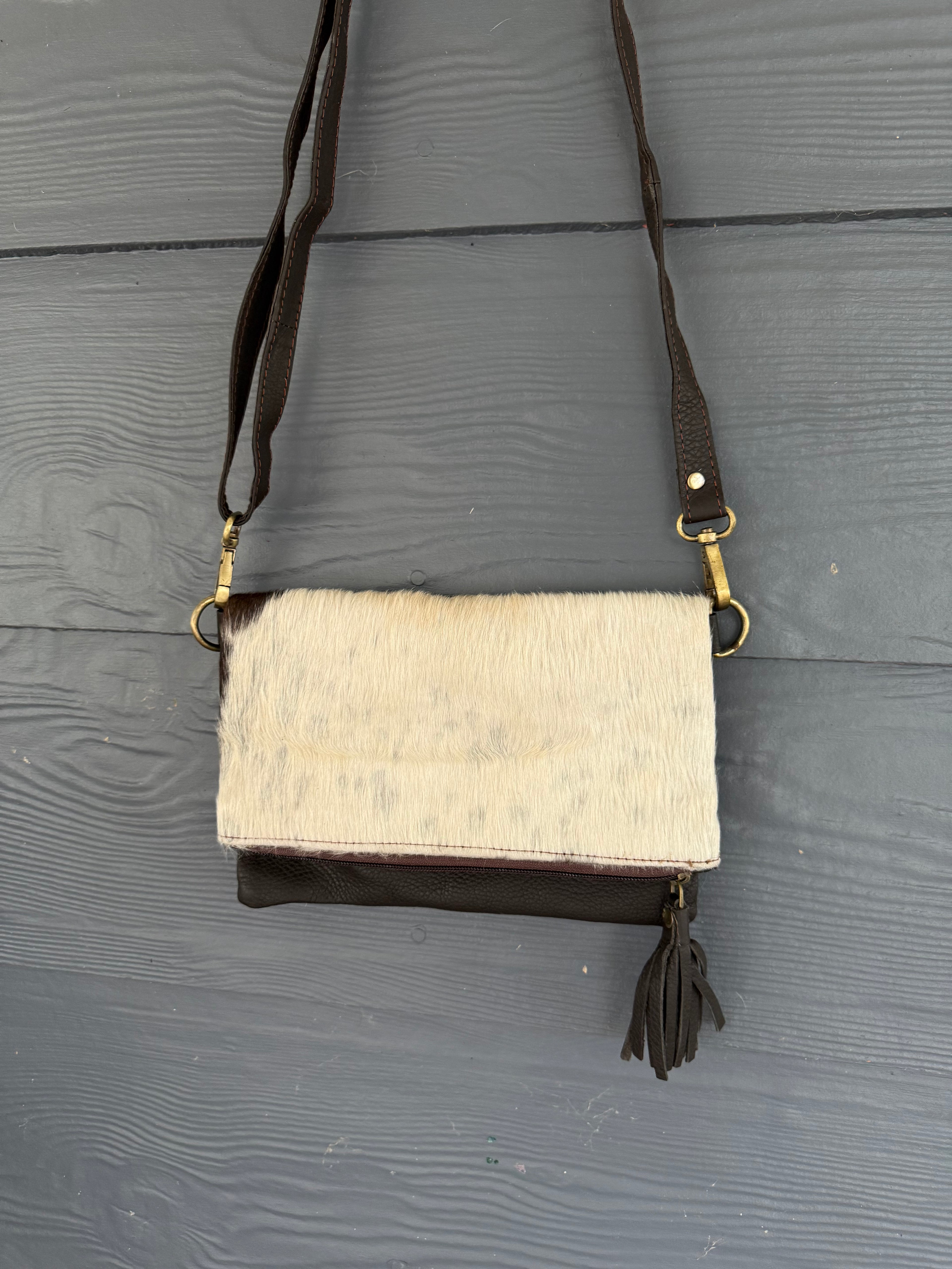The Charlie Crossbody 047