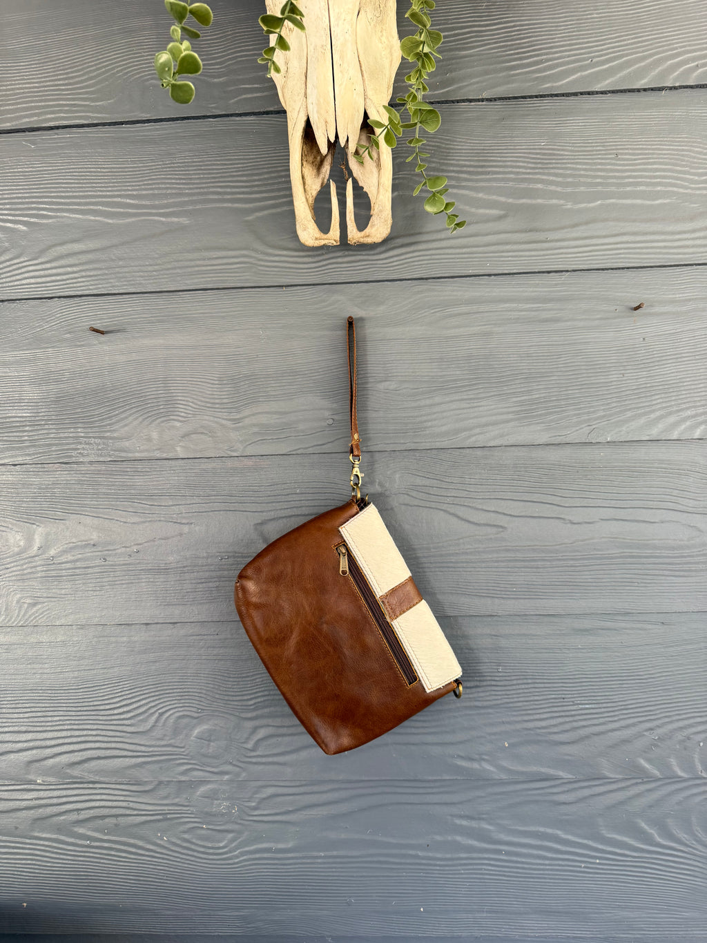 The Harper Crossbody 002